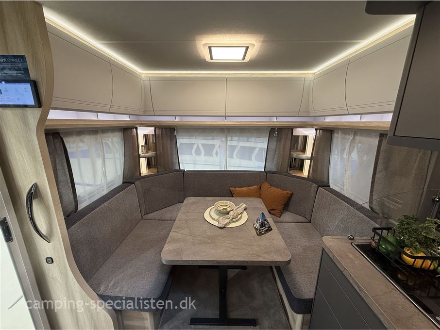Hobby De Luxe DK-Line 460 UFe